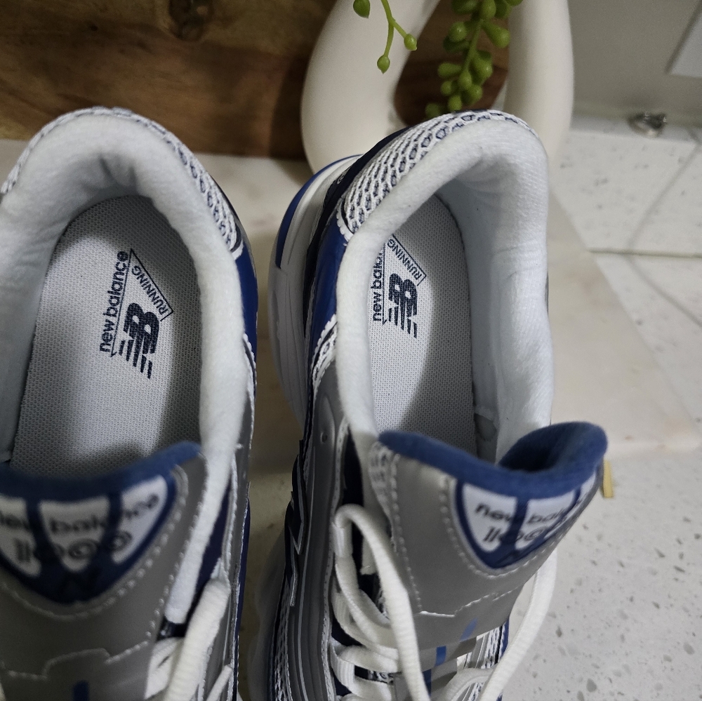 New Balance Kids Sneakers in Blue and White - Picture 13 of 16